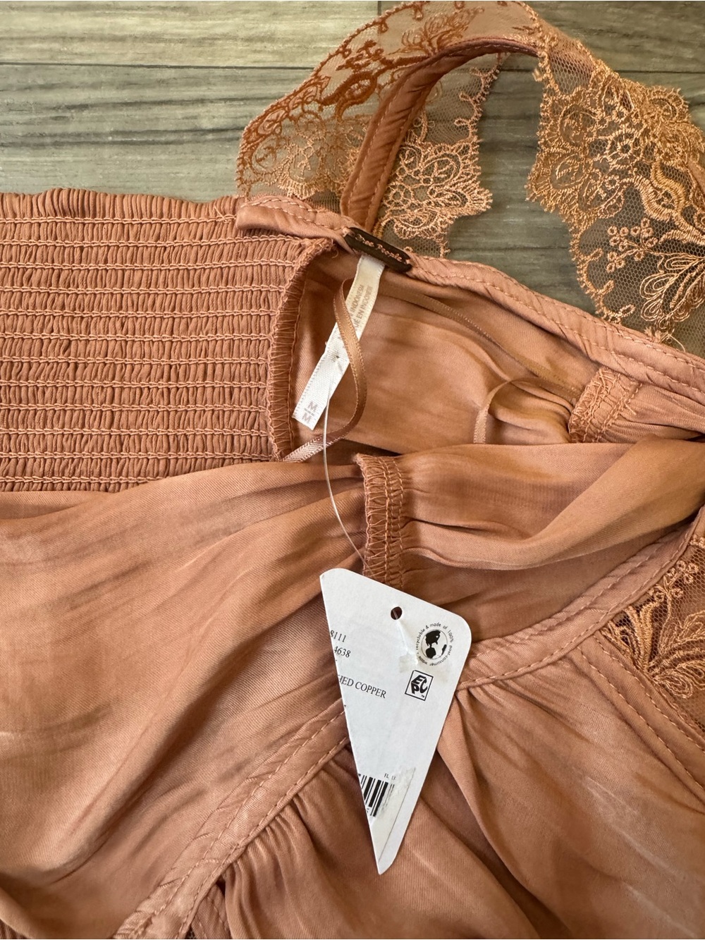 Free People Elena Lace Satin Tank Top in Peached Copper Size Medium - Picture 4 of 7
